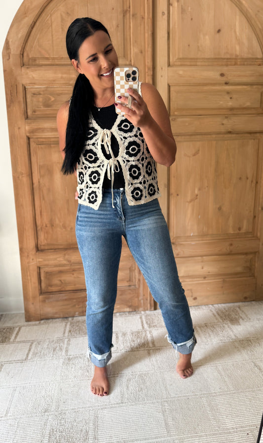 RISEN TUMMY CONTROL HIGH RISE CROP STRAIGHT CUFFED JEANS RISEN