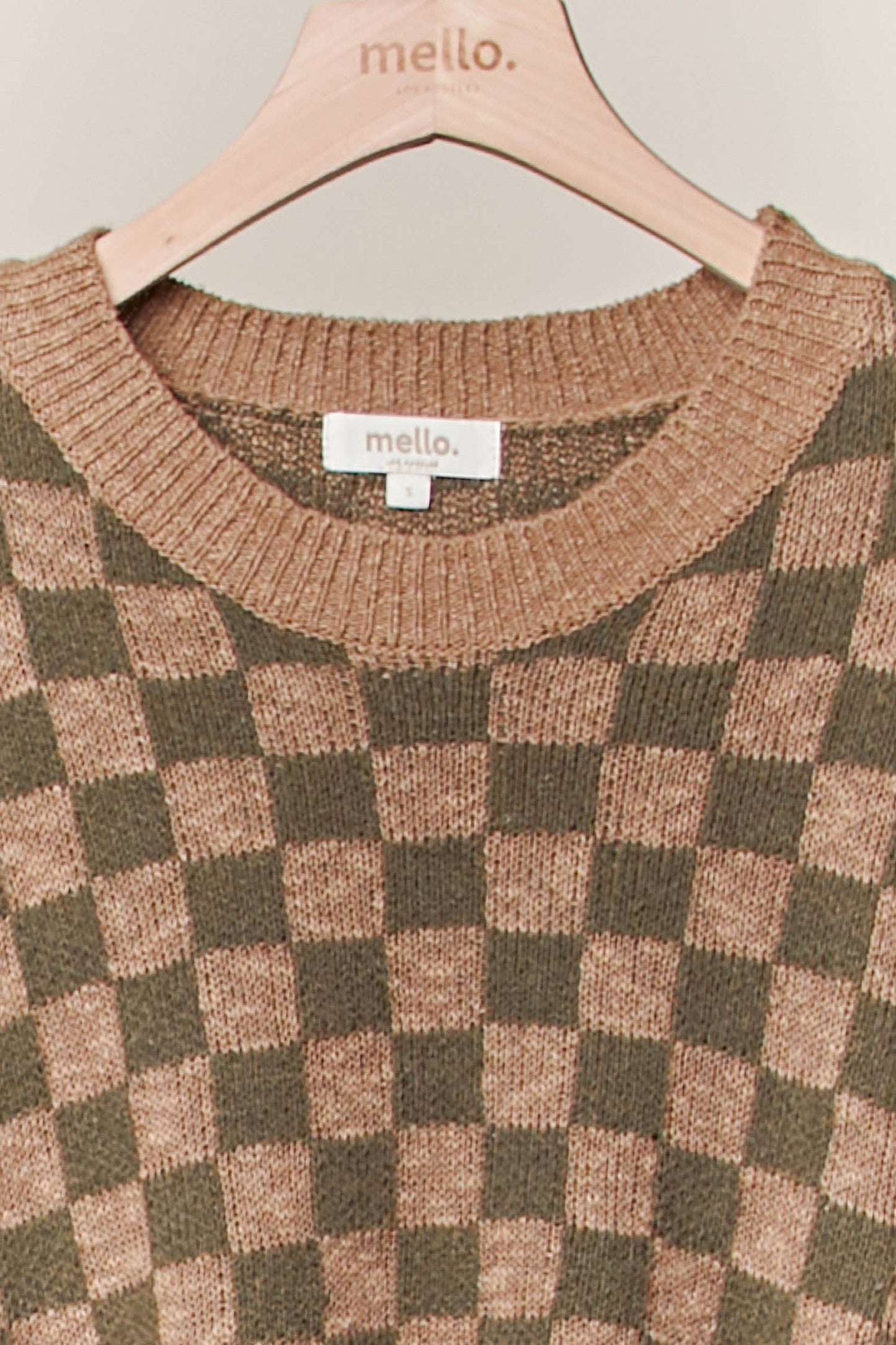 CHECKERED SOFT KNIT SWEATER