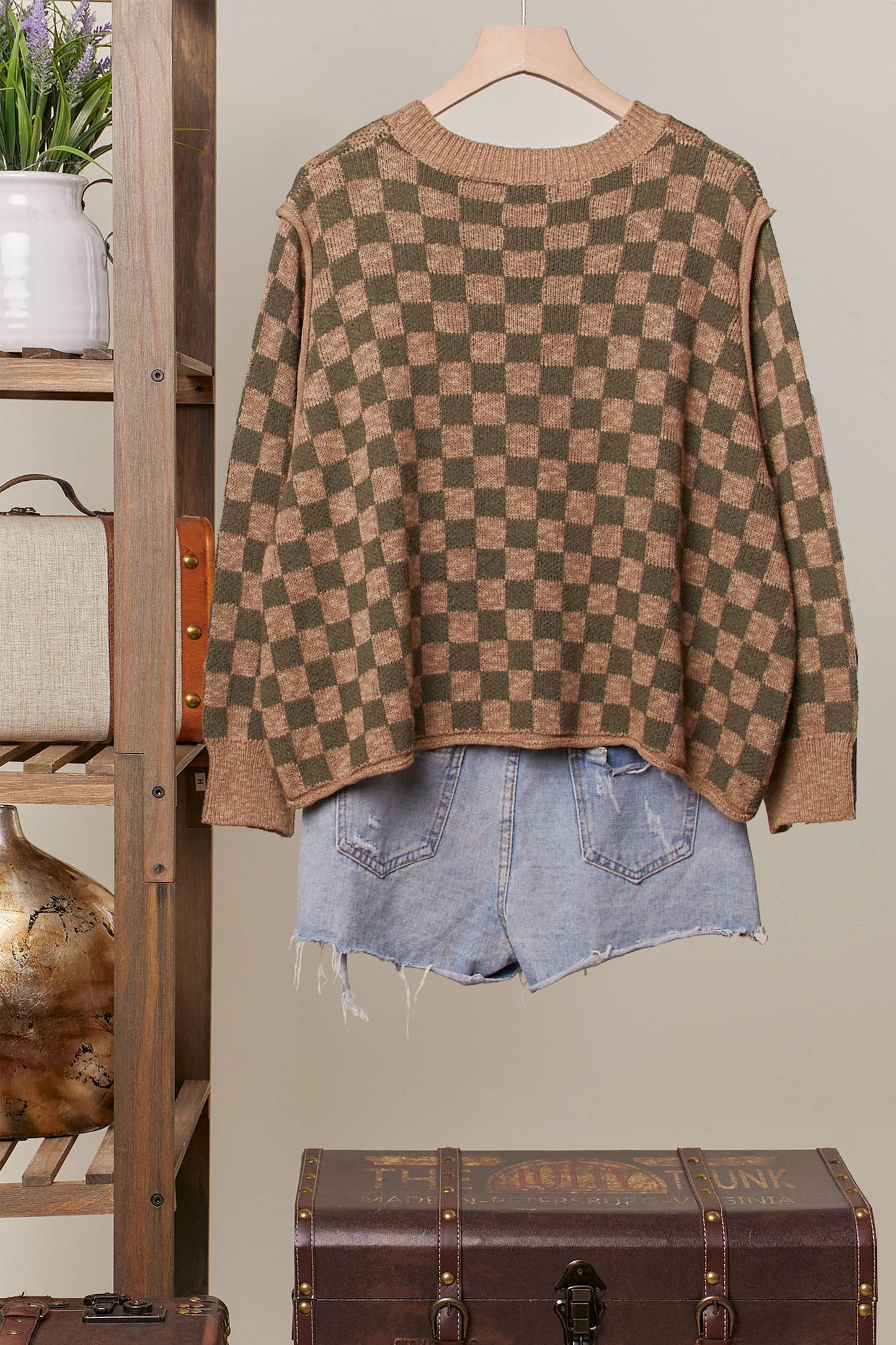 CHECKERED SOFT KNIT SWEATER