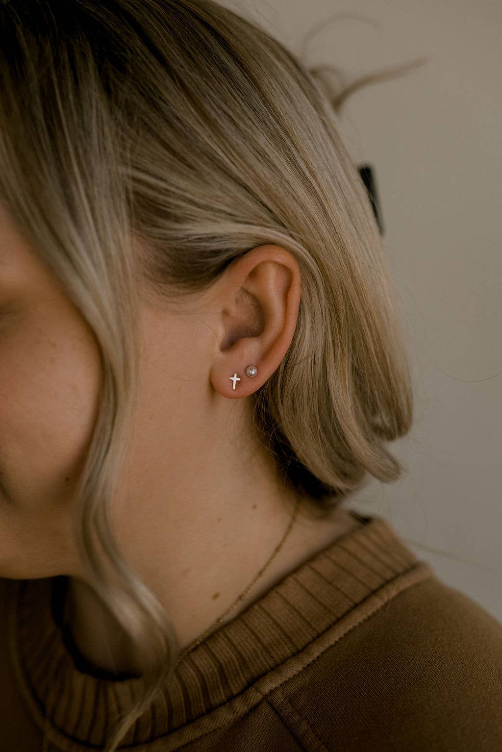 KNOWN CHRISTIAN EARRING STUDS