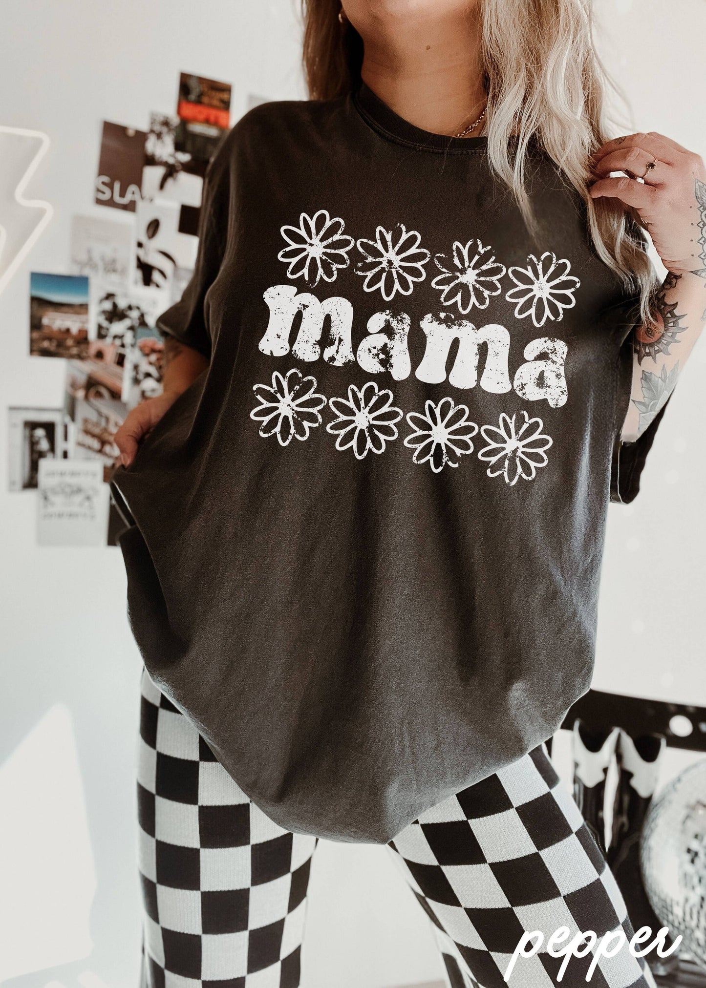 MAMA DAISY FLORAL TEE (2 Colors)