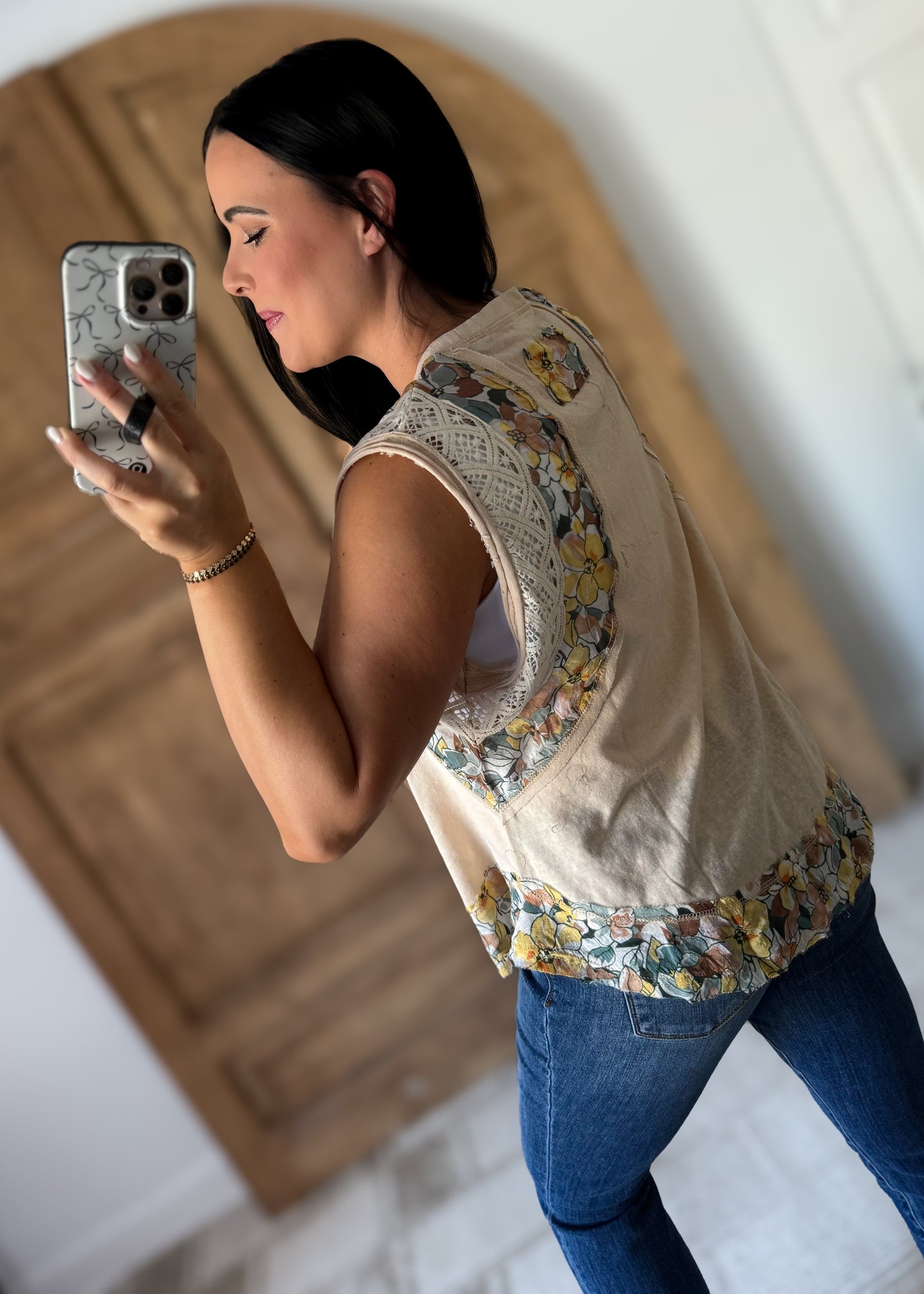 POL Floral Frayed Hem Crochet Cap Sleeve Top