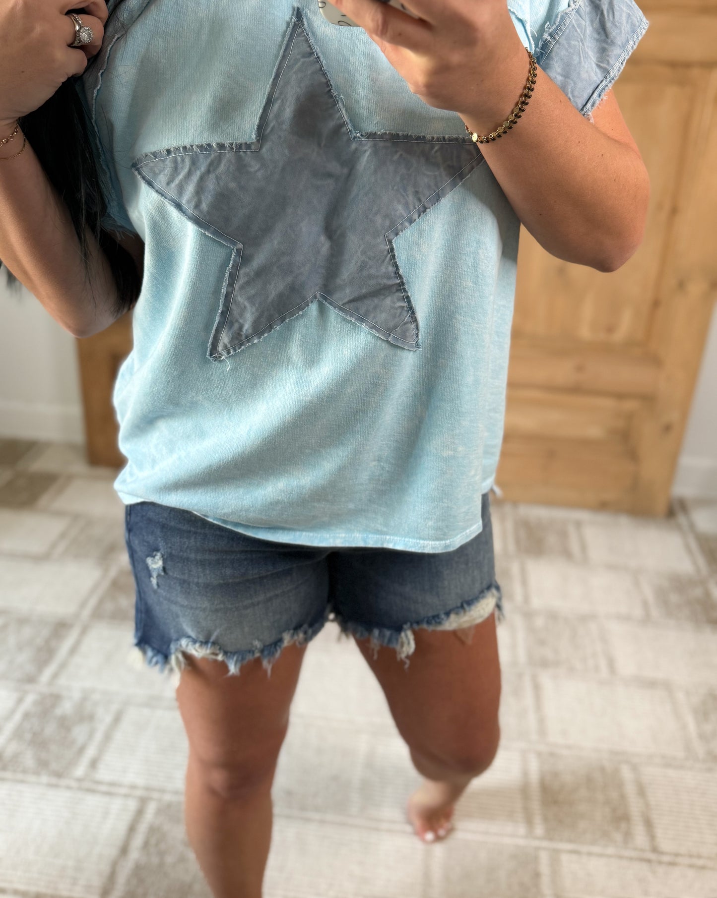 J.HER MINERAL WASHED DENIM STAR SLEEVELESS TOP BLUE