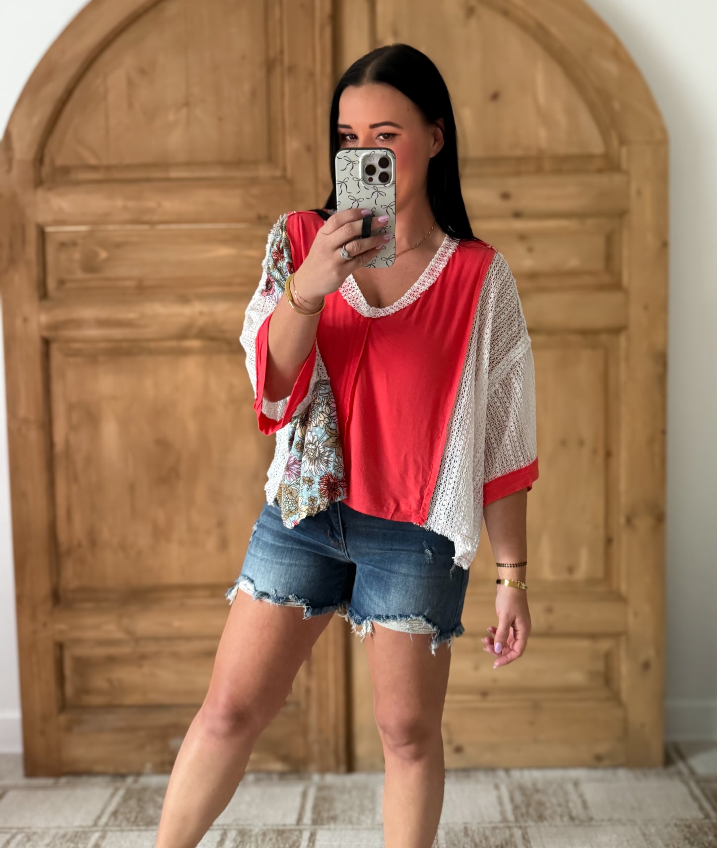 POL: FLORAL CROCHET PEACH ECHO TOP