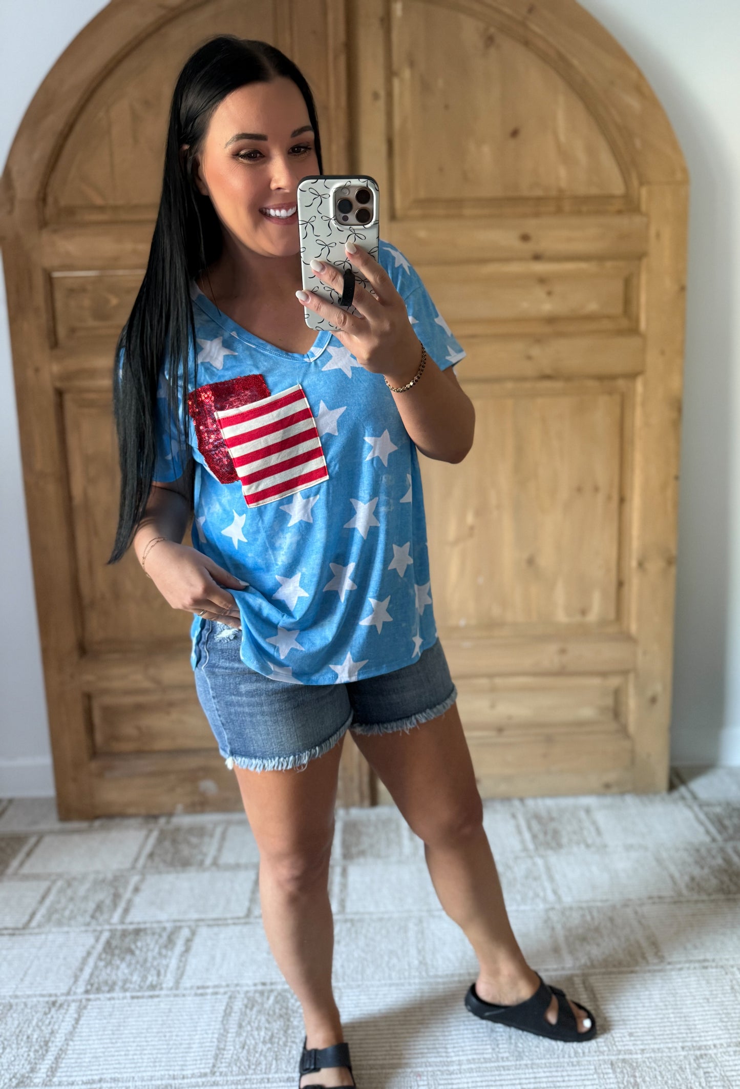 BiBi Star Print Sequin V-Neck Short Sleeve T-Shirt