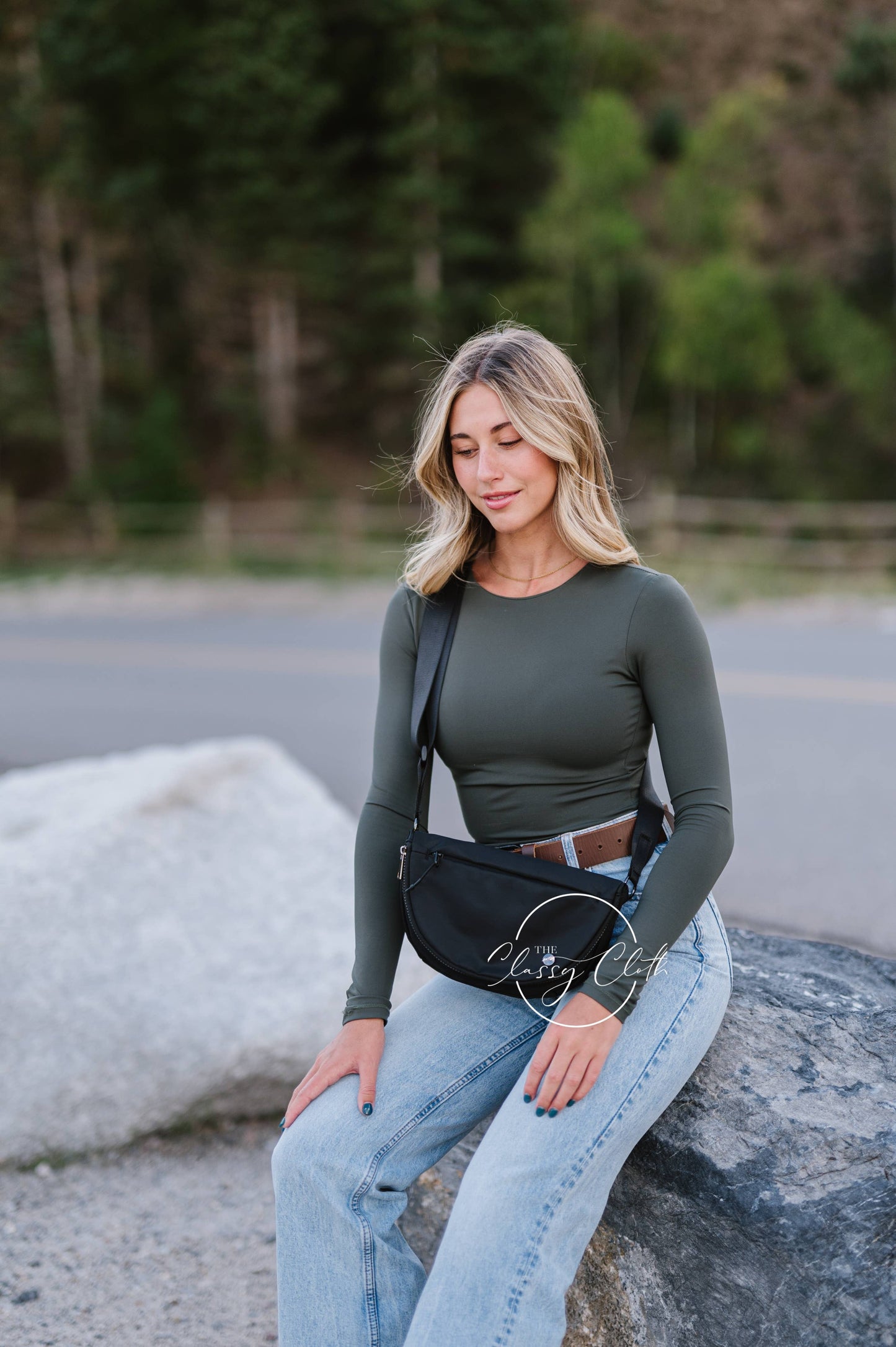 MARGOT MOON BELT BAG- BLACK