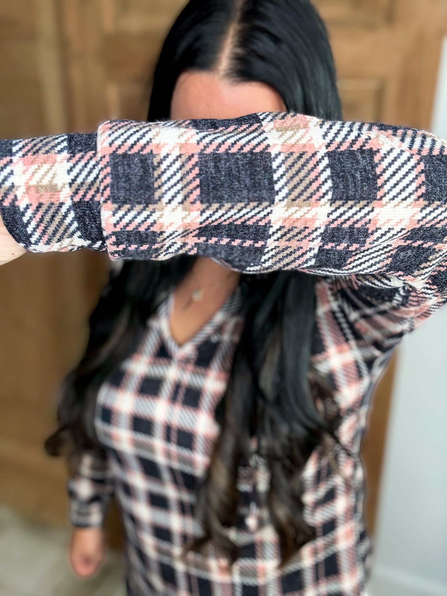 *DOORBUSTER PLAID BRUSHED HOODED TOP