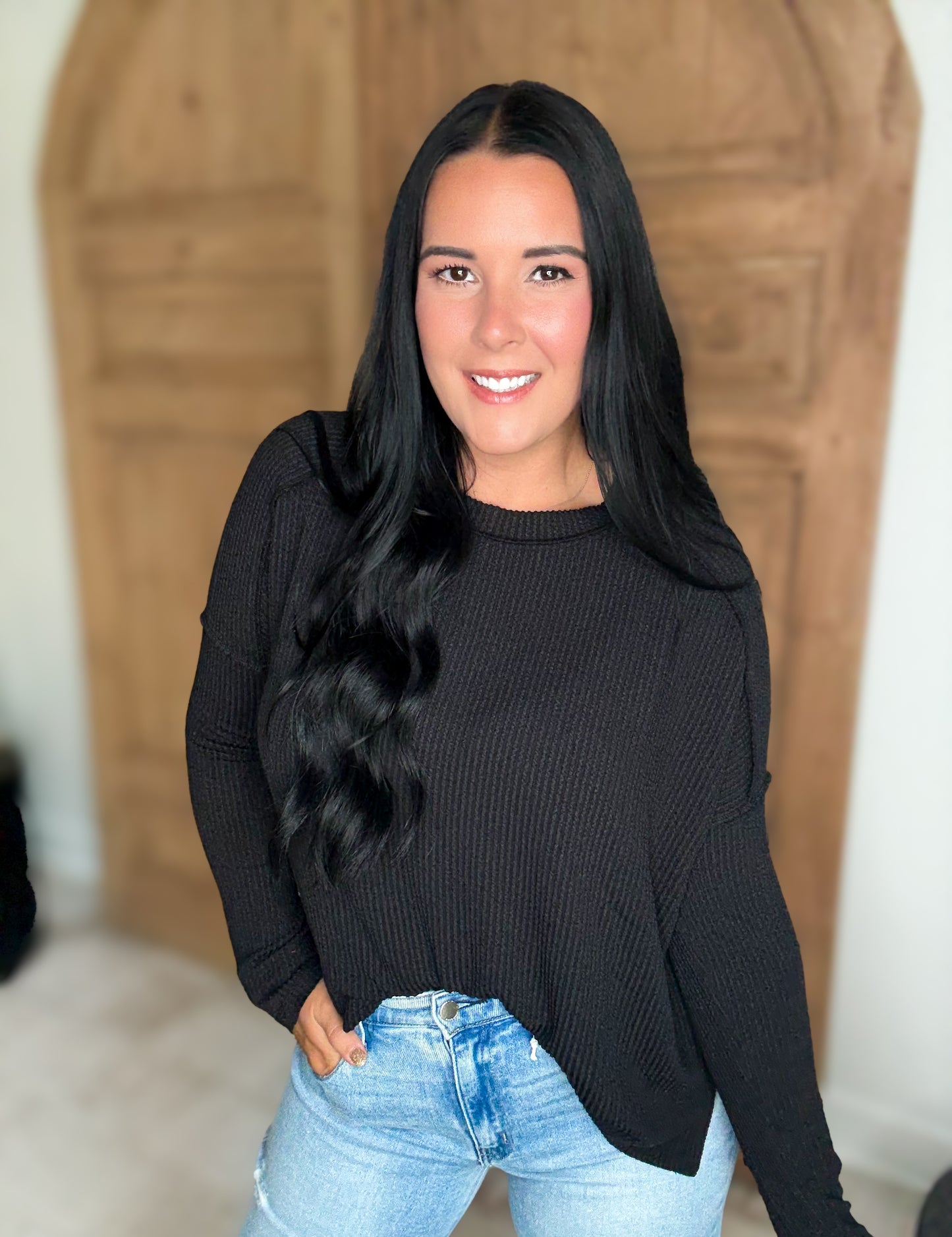 ON THE RUN RIBBED LONG SLEEVE STRETCHY TOP- Black