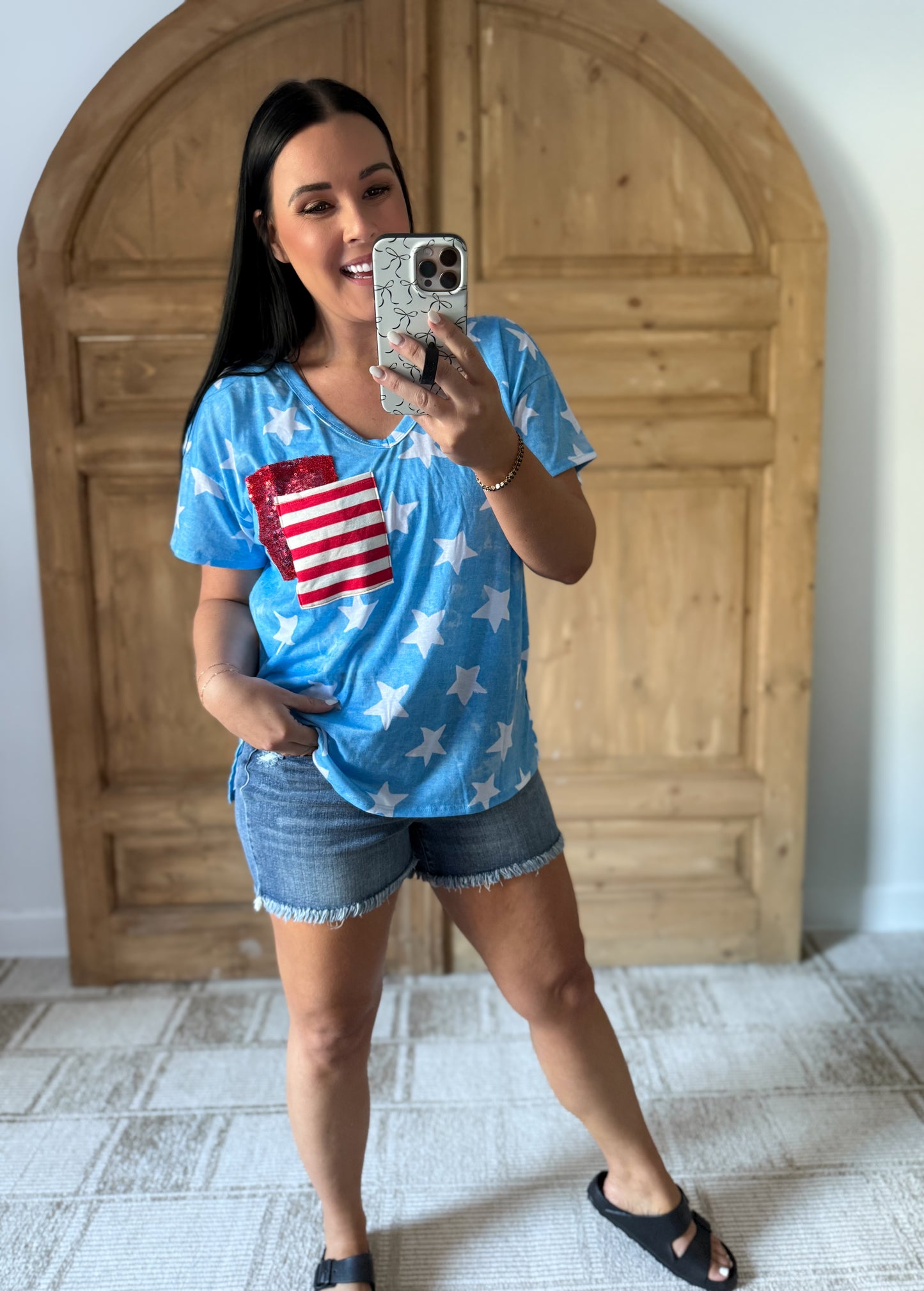 BiBi Star Print Sequin V-Neck Short Sleeve T-Shirt