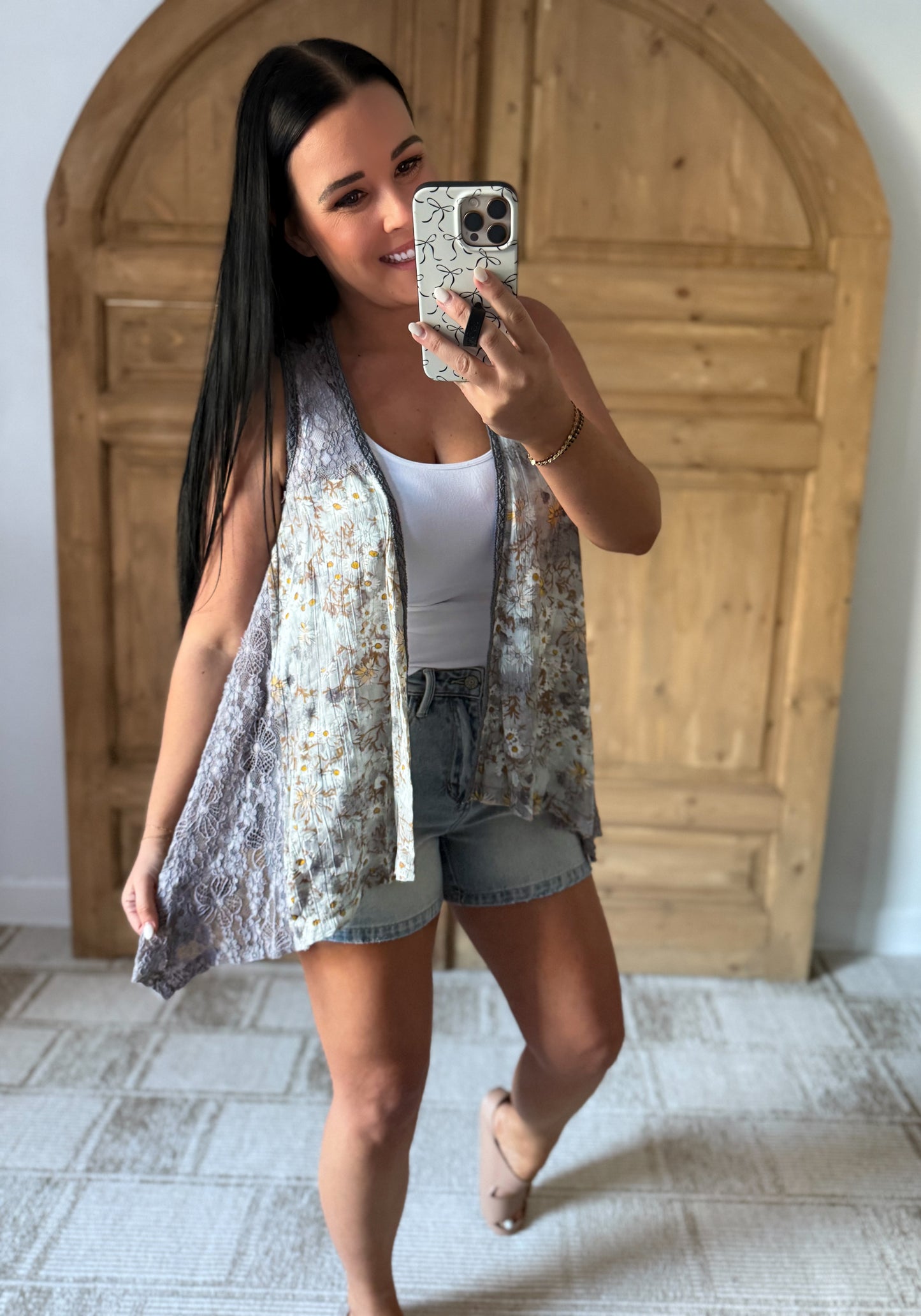 POL Lace Patchwork Floral Open Front Sleeveless Cardigan