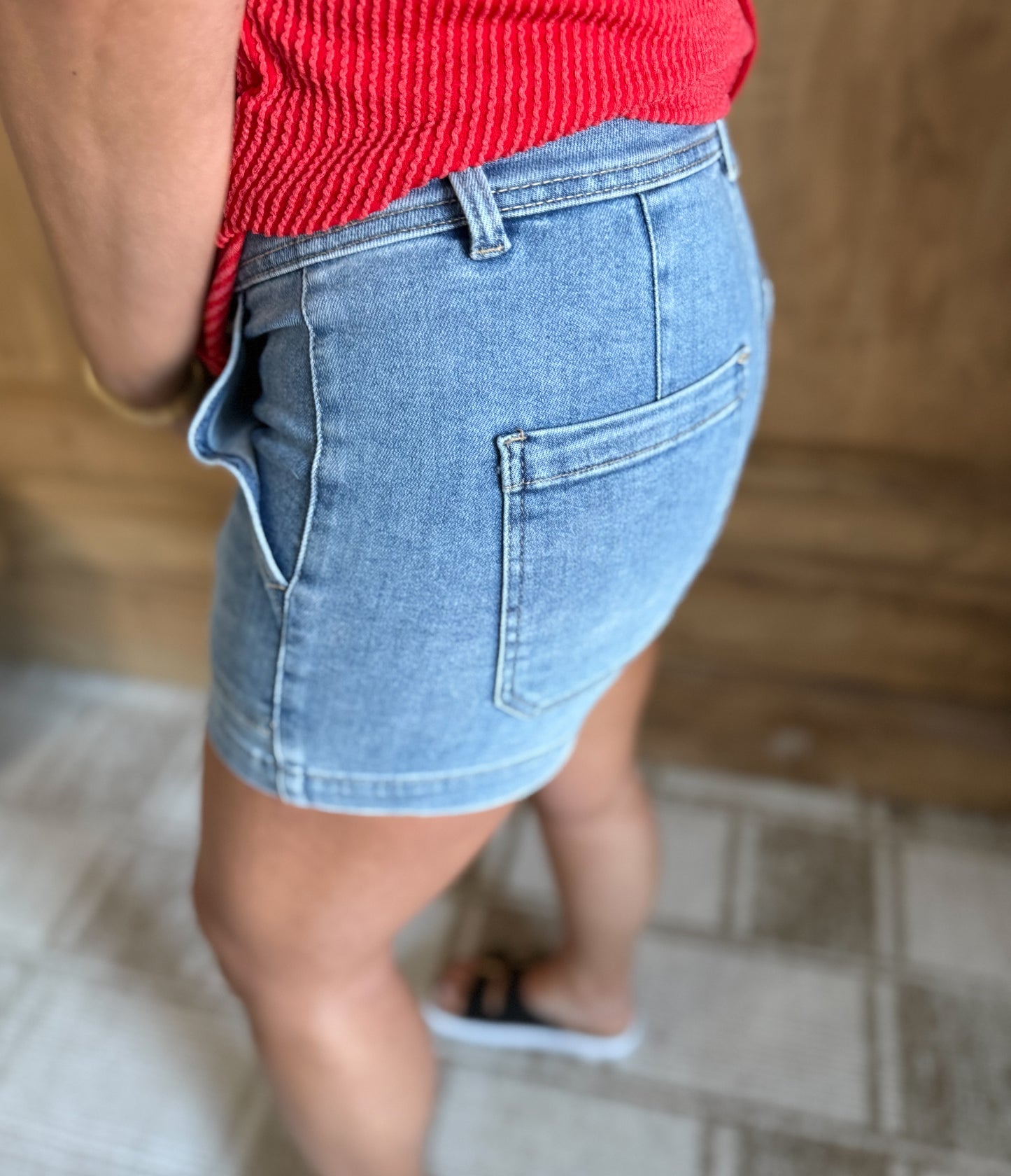 RISEN HIGH RISE PATCHED FRONT POCKET SHORTS LIGHT