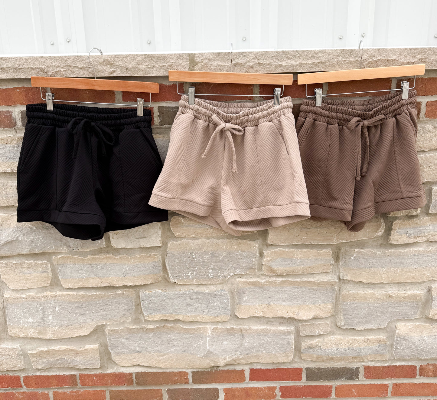 ZENANA TEXTURED KNIT JACQUARD DRAWSTRING SHORTS *Multiple Colors