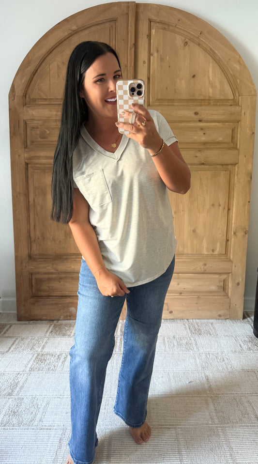 MY GO TO V-NECK SOFT TOP-OATMEAL