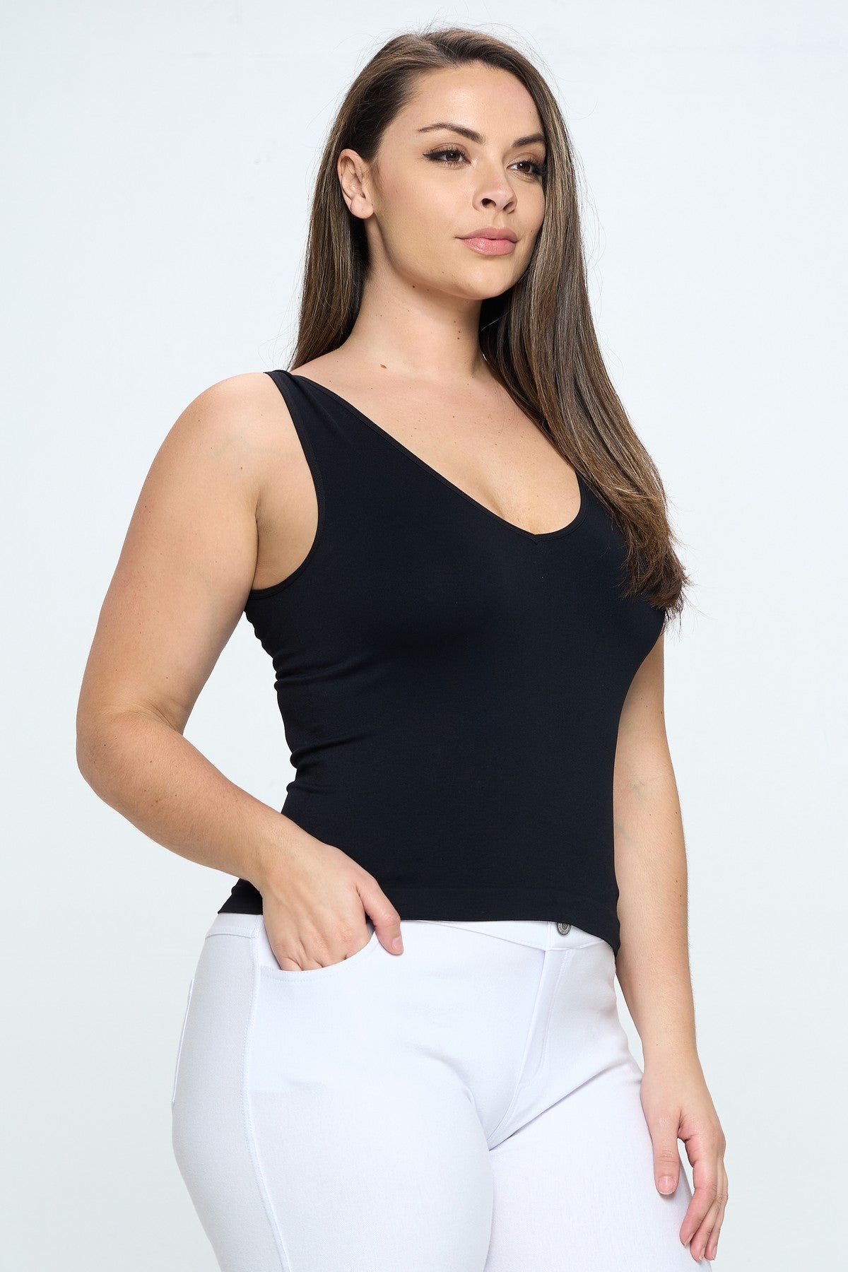 SLEEK & SEAMLESS REVERSIBLE NECKLINE TANK (MULTIPLE COLORS)