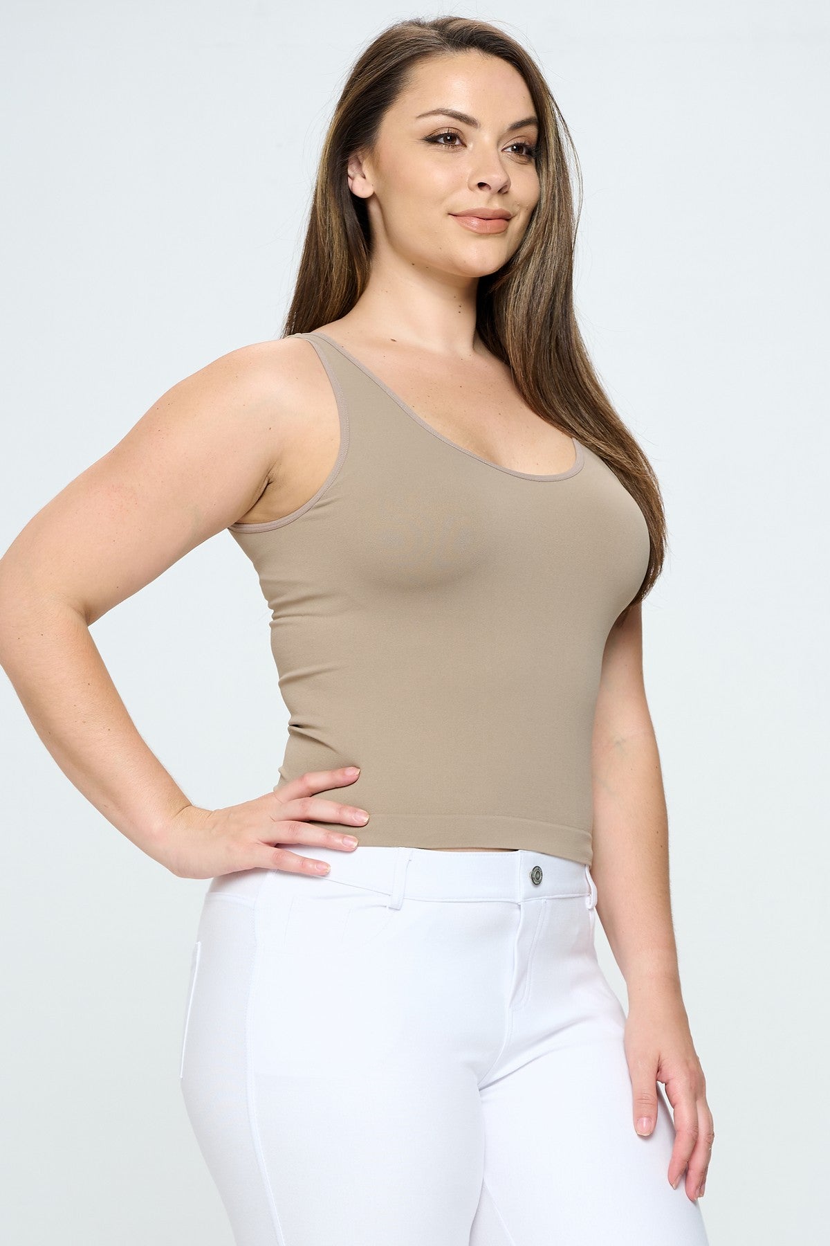 SLEEK & SEAMLESS REVERSIBLE NECKLINE TANK (MULTIPLE COLORS)