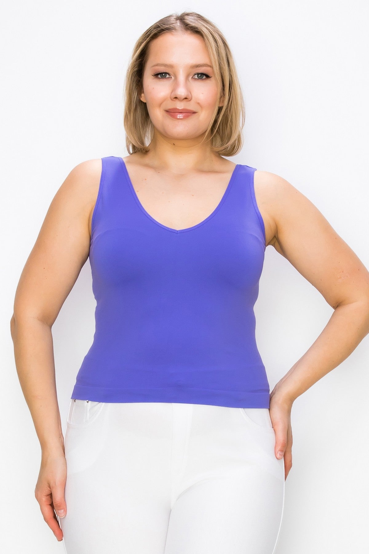 SLEEK & SEAMLESS REVERSIBLE NECKLINE TANK (MULTIPLE COLORS)