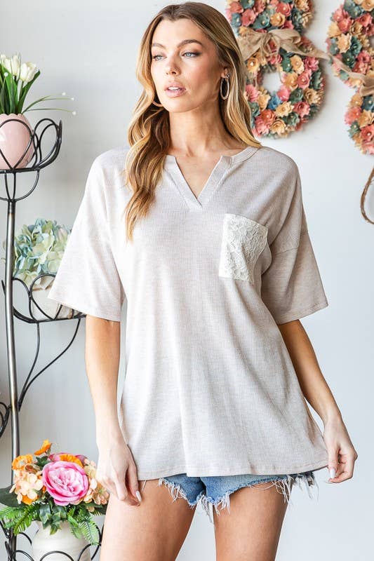 SOLID AND LACE TOP WITH POCKET: OATMEAL