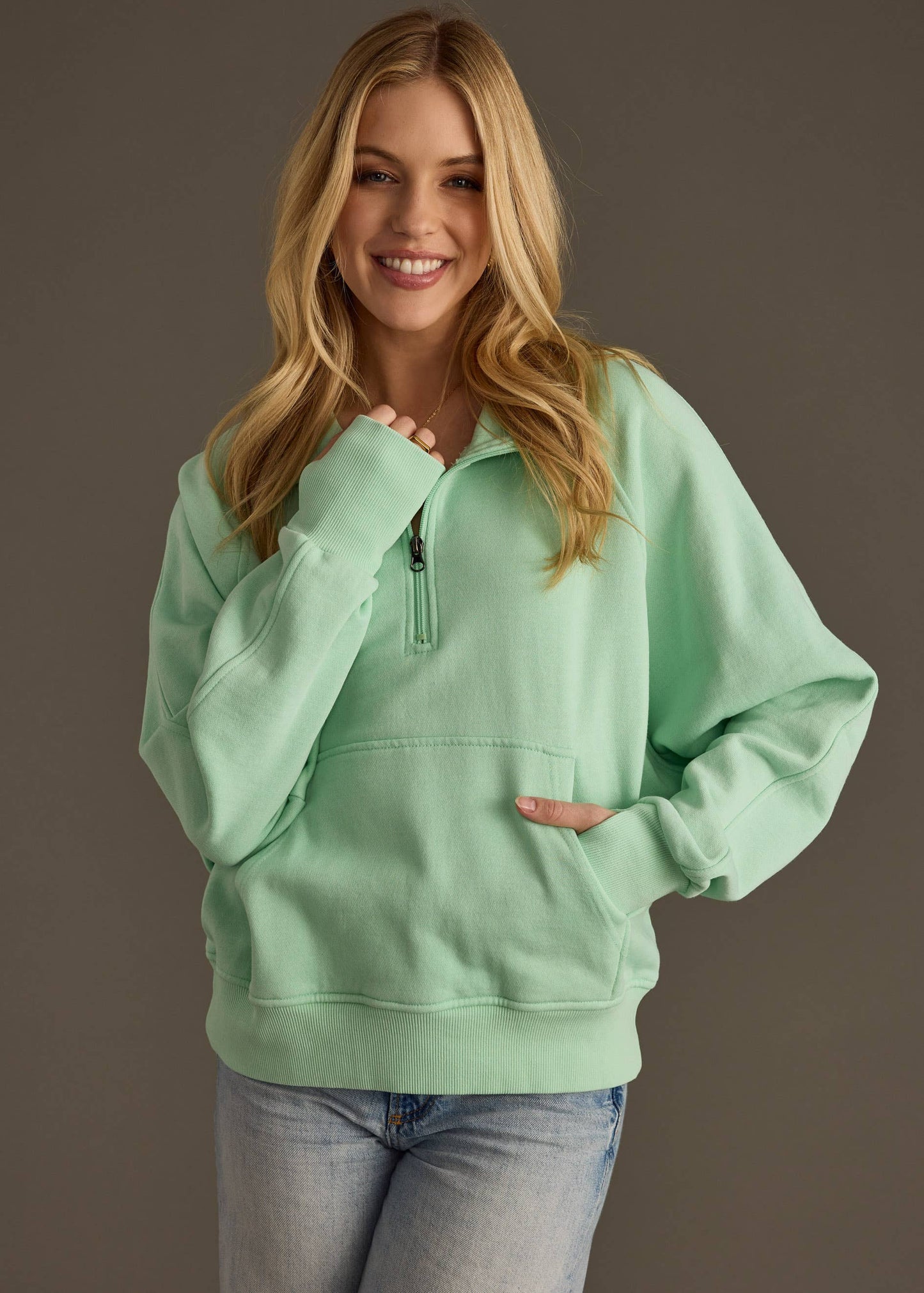 ** BEST SELLER MINT HALF ZIP SWEATSHIRT