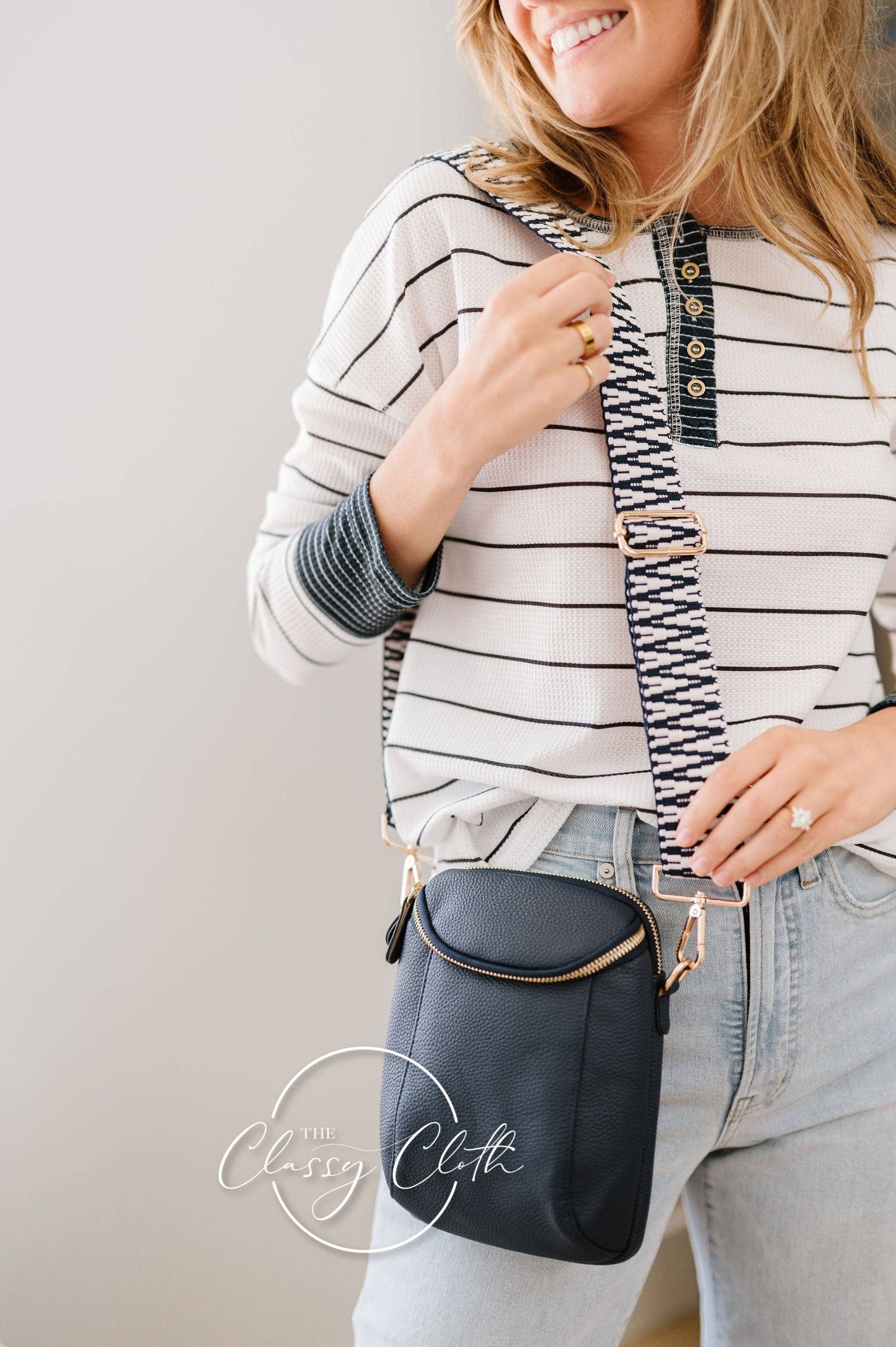 CORRINE CROSSBODY BAG- NAVY WHITE ZIG ZAG STRIPE