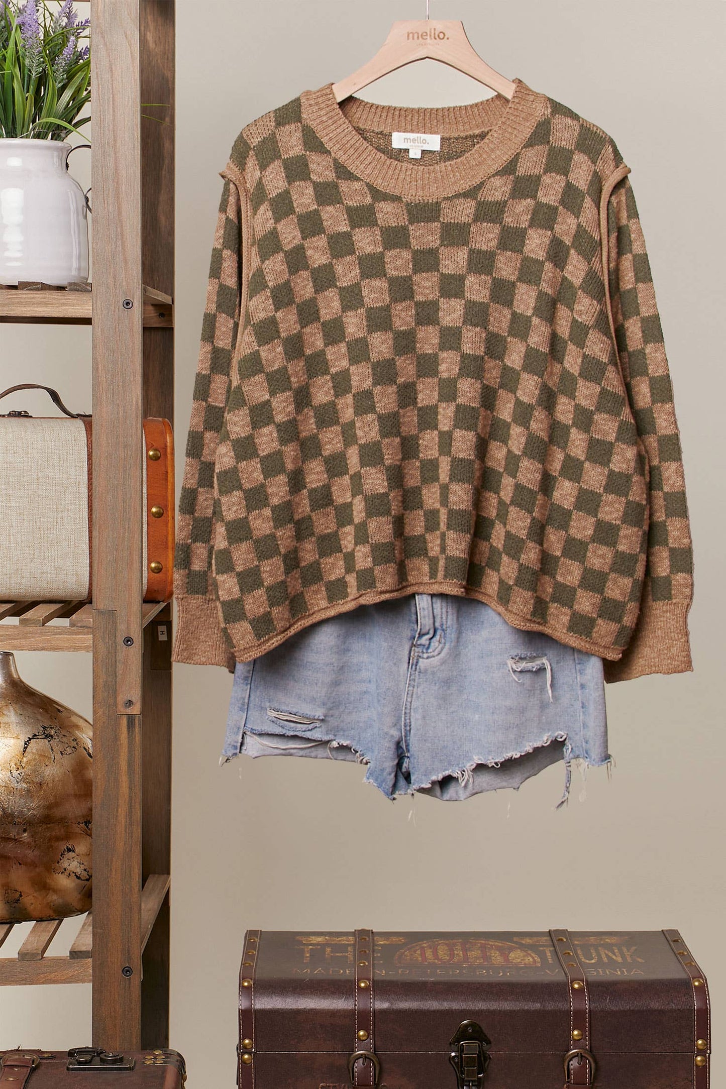 CHECKERED SOFT KNIT SWEATER