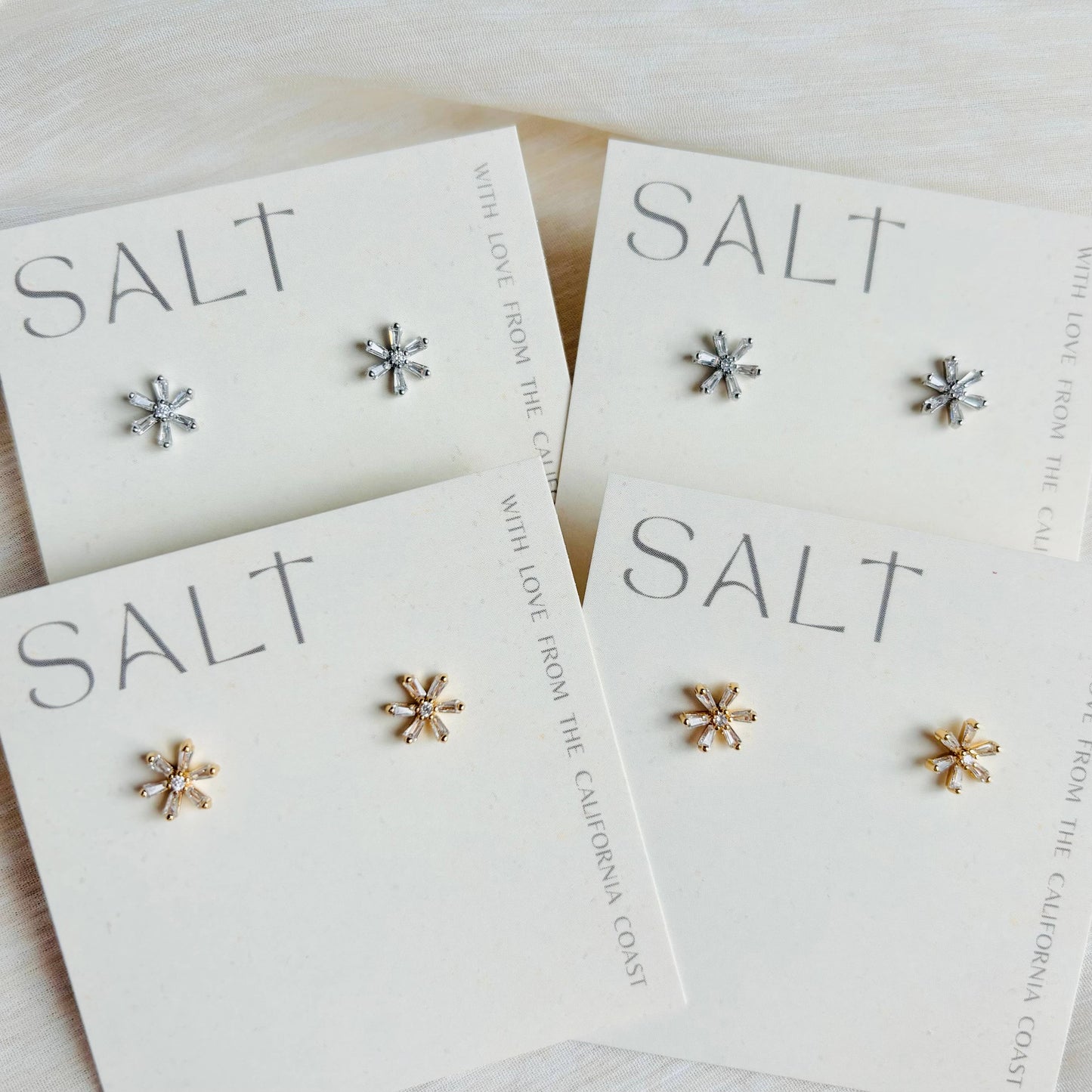 DAINTY DAISY STUDS | flower stud earrings | spring & summer : GOLD