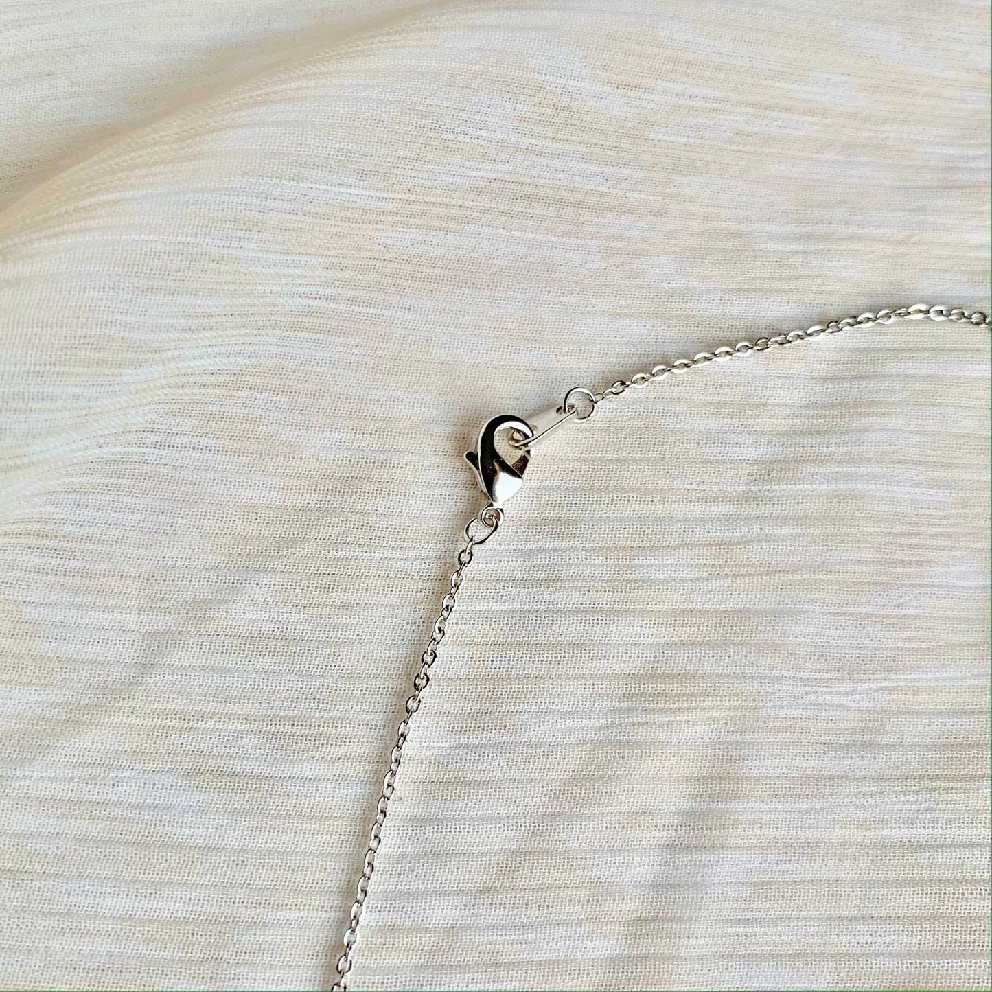 SNOWFLAKE NECKLACE | silver | holiday pendant necklace