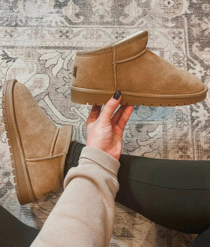 PREORDER: Faux Fur Lined Shortie Boots BESTSELLER