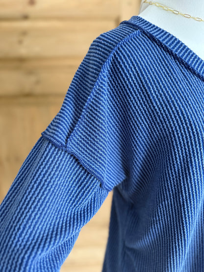 ROYAL BLUE RIBBED V-NECK KNIT TOP