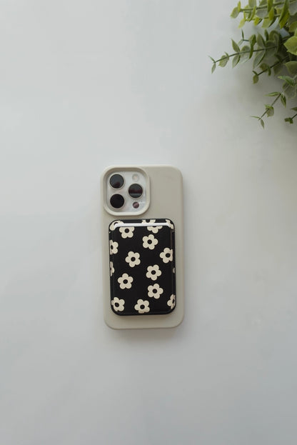 PATTERNED MAGNET PHONE WALLET