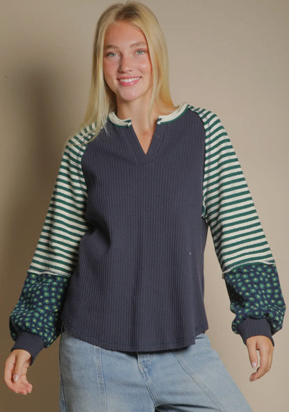 ALL IN THE DETAILS THERMAL FALL FLORAL TOP- NAVY