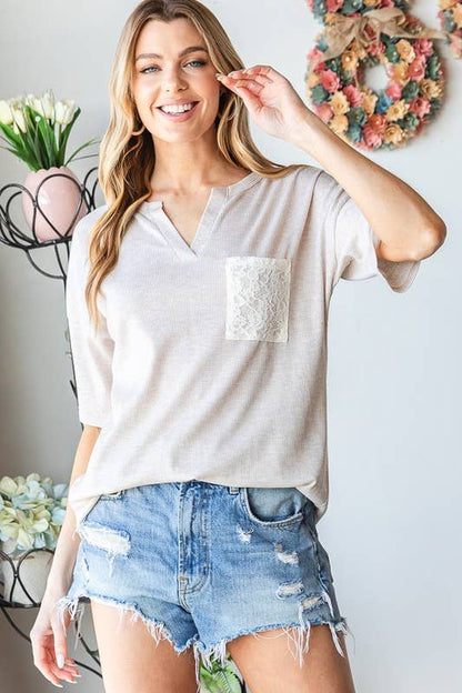 SOLID AND LACE TOP WITH POCKET: OATMEAL