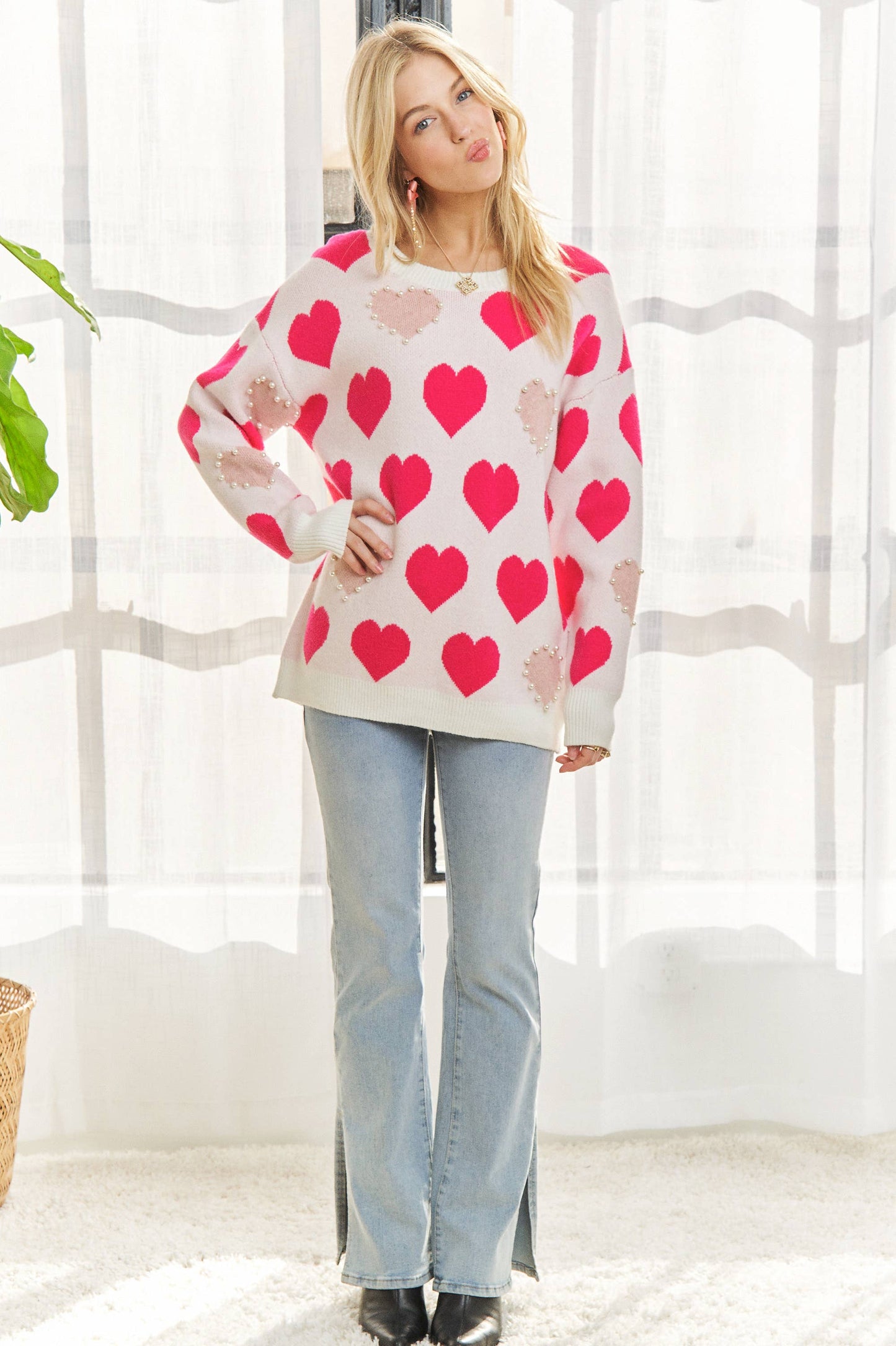 PEARL ACCENT HEART SWEATER