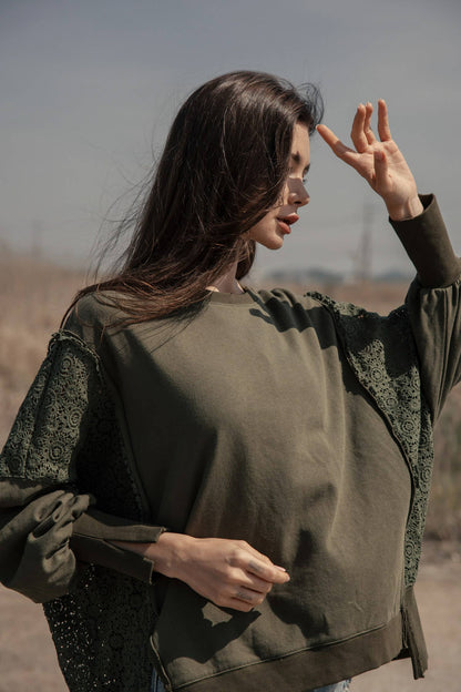 OVERSIZED REALXED FIT LACE KNIT PULLOVER TOP