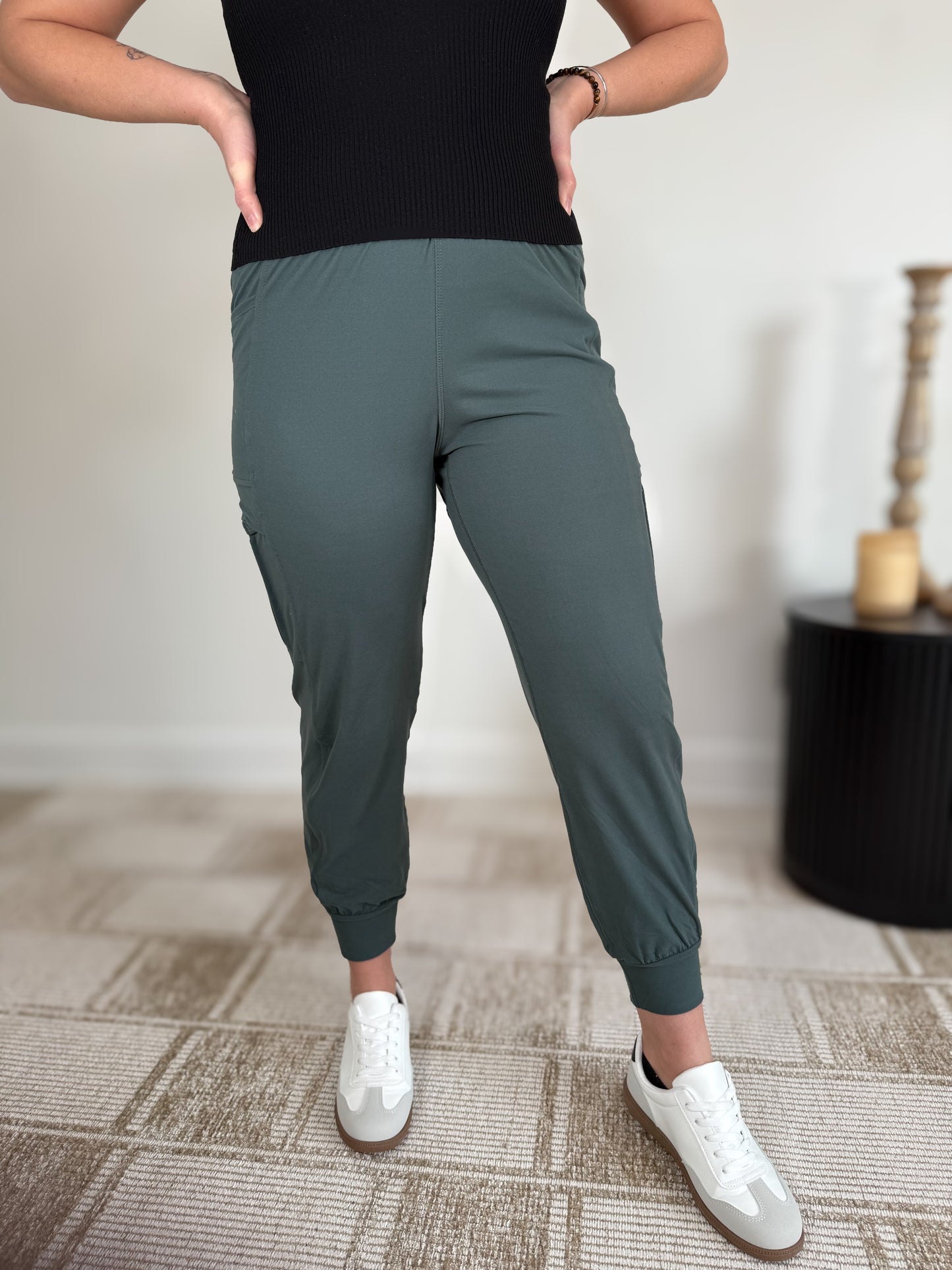 CARGO JOGGERS: SMOKED SPRUCE