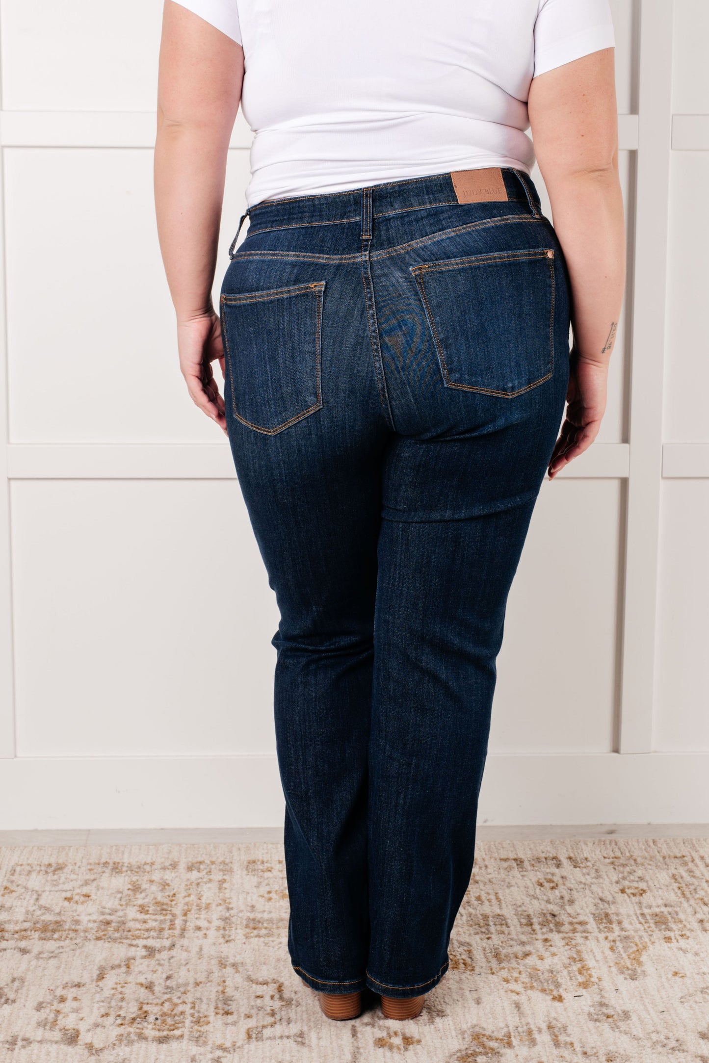 ONLINE EXCLUSIVE ALAINA HIGH RISE CLASSIC STRAIGHT JEANS