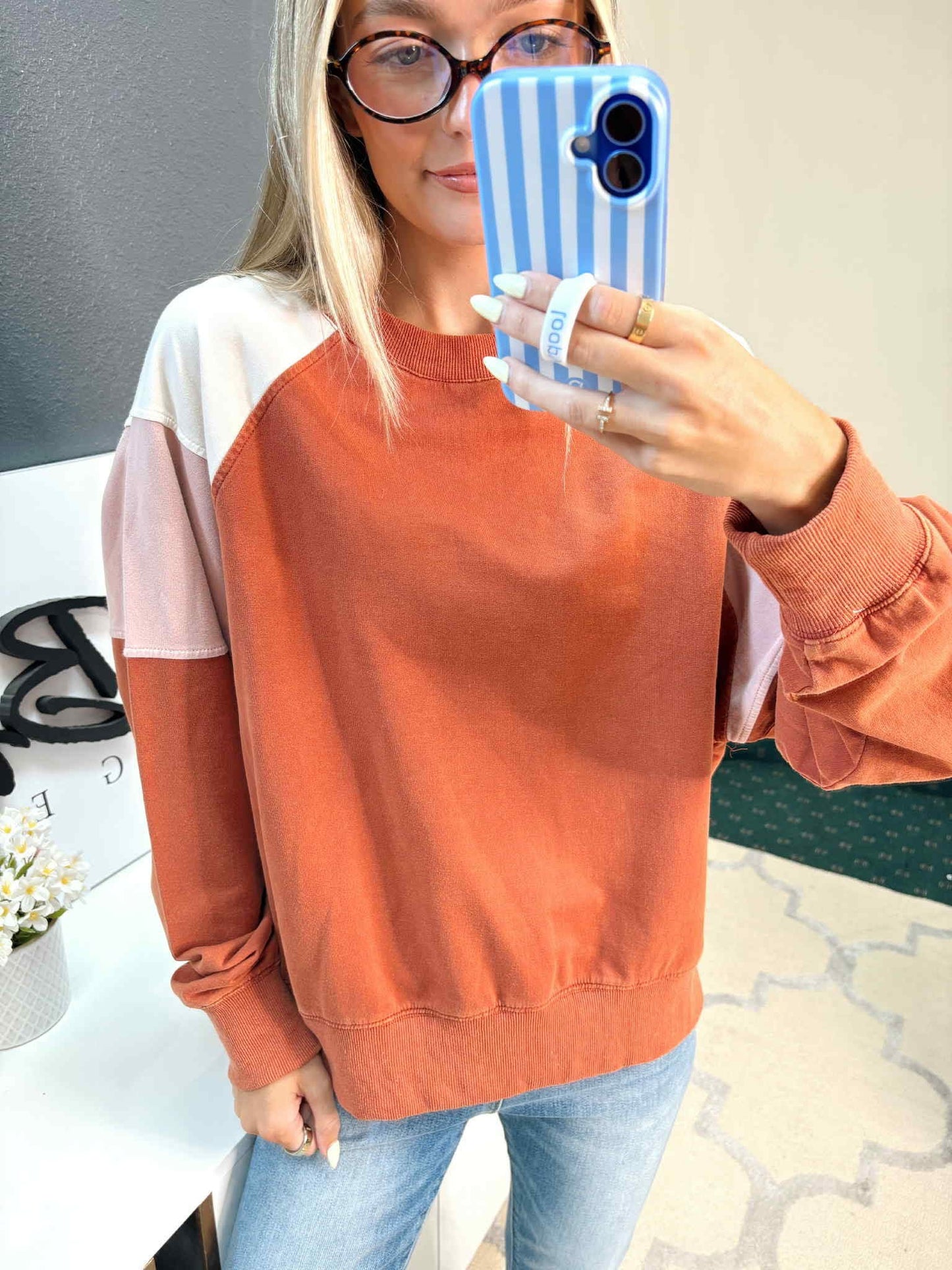 RUSTY COLORBLOCK PULLOVER CREWNECK