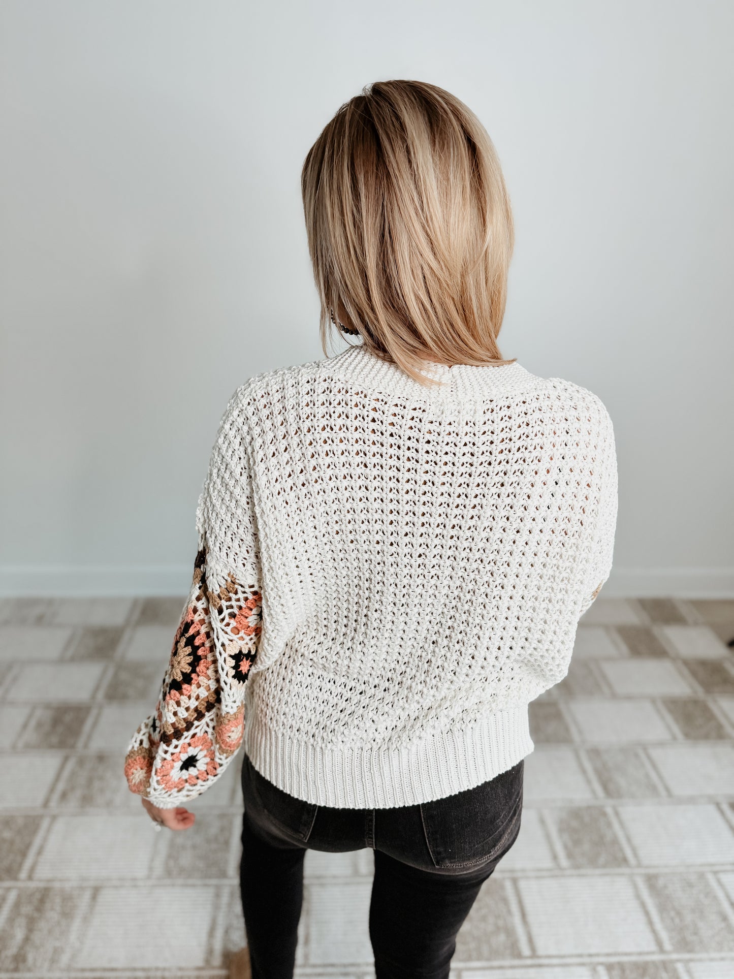 CROCHET NEUTRAL SLEEVE CARDIGAN