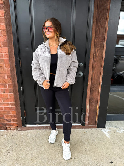 BIRDIE Wilderness Sherpa Jacket in Gray