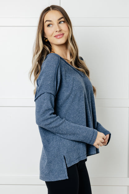 ONLINE EXCLUSIVE BASICALLY FREEZING BRUSHED HACCI TOP IN DUSTY BLUE