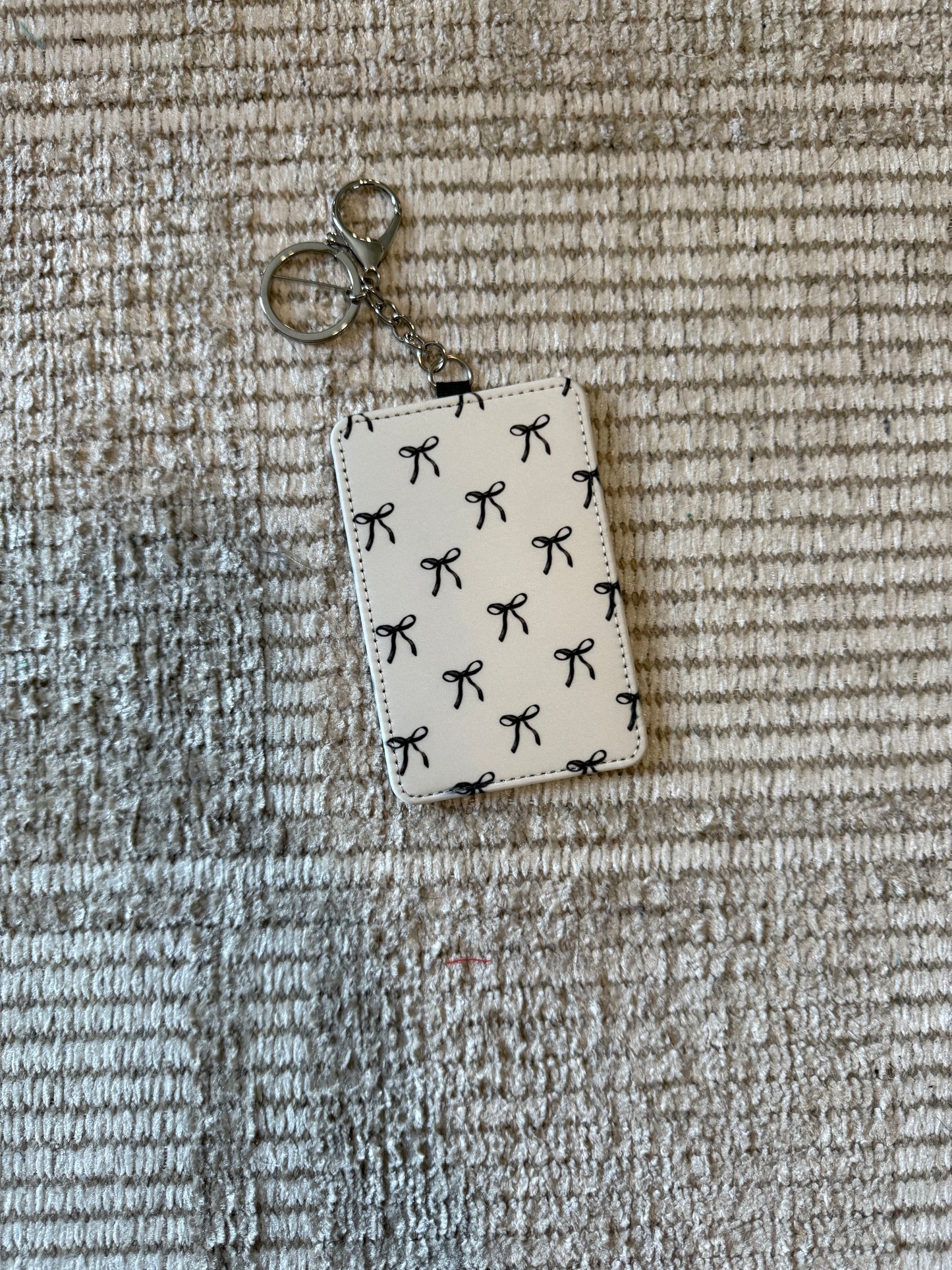 PATTERNED KEYCHAIN CARD HOLDER