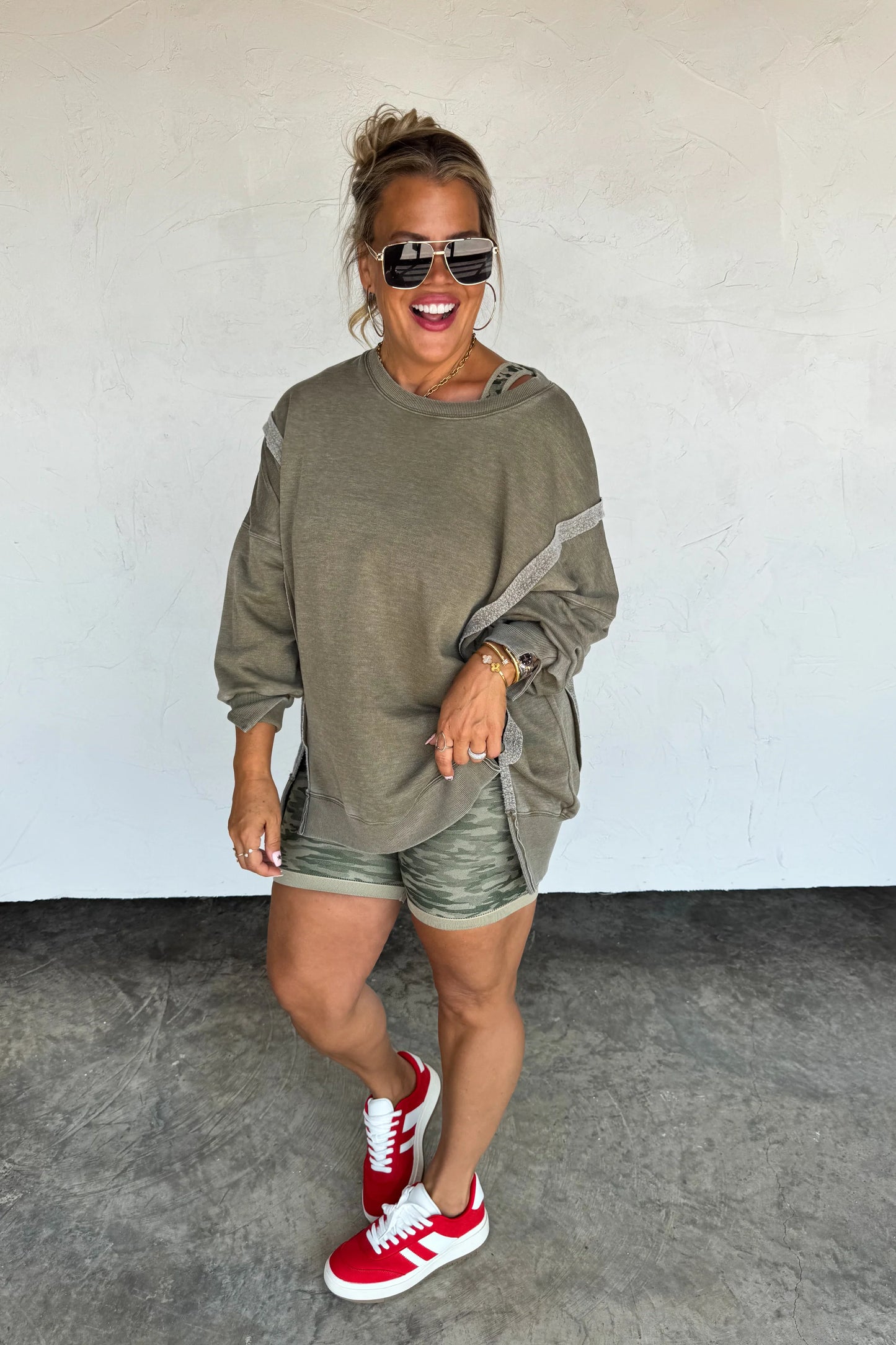 COLORS CLASSIC CREW PULLOVER* More Colors