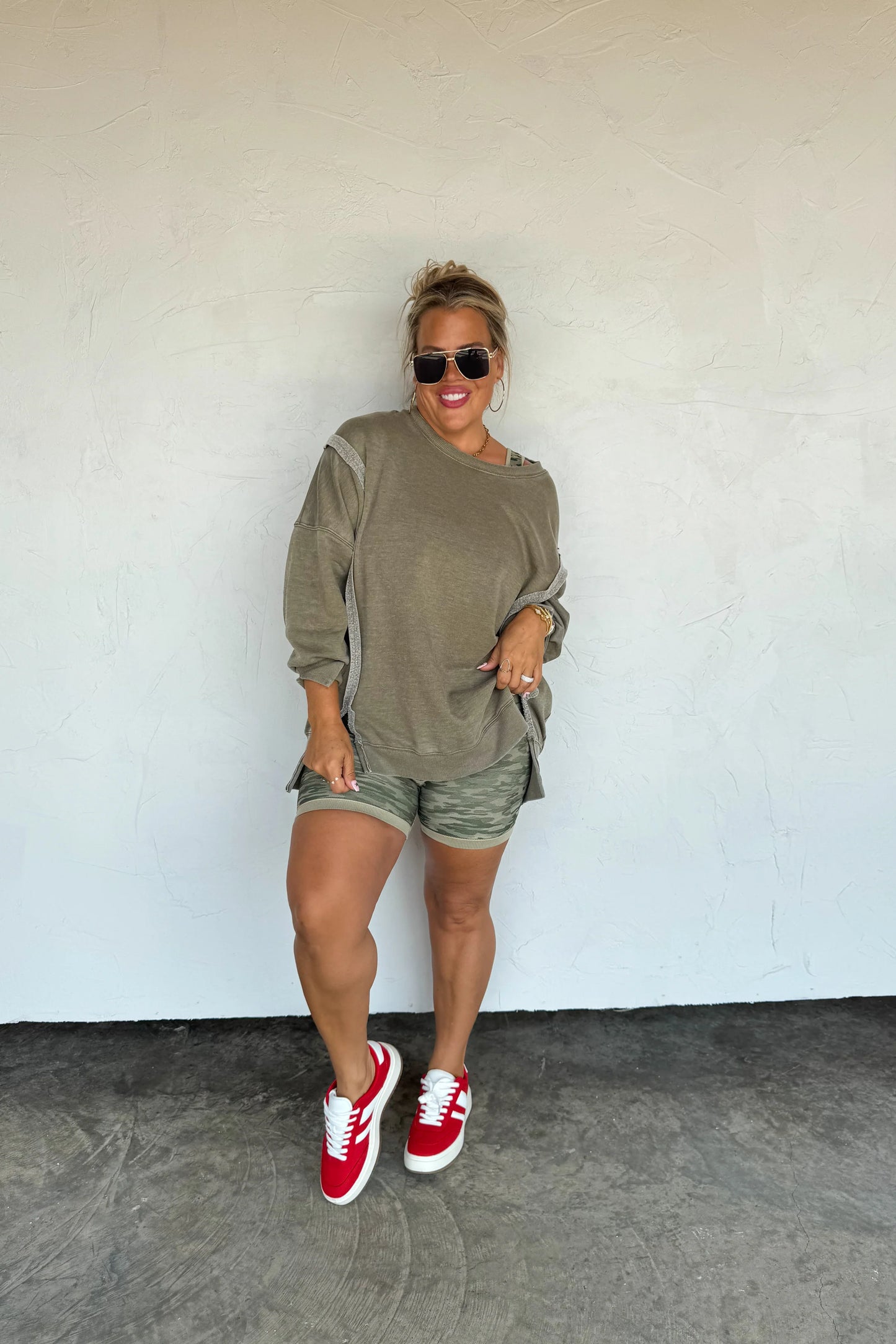 COLORS CLASSIC CREW PULLOVER* More Colors