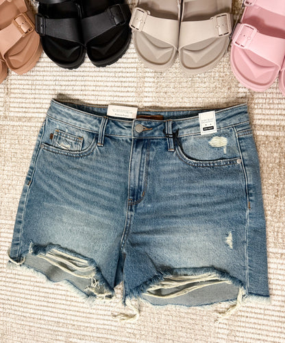 JUDY BLUE HIGH WAIST VINTAGE WASH FREY SHORTS