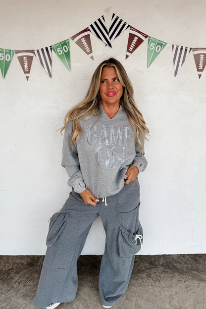 KICKOFF CUT SWEATSHIRT