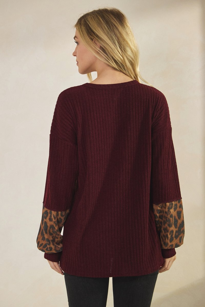 LEOPARD RIBBED RELAXED FIT TOP