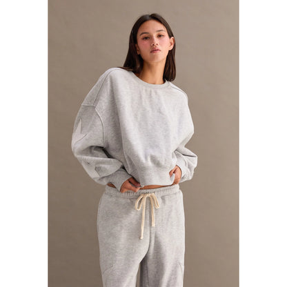 STAR PATCH CREWNECK SWEATSHIRT & PANTS *Sold Separately