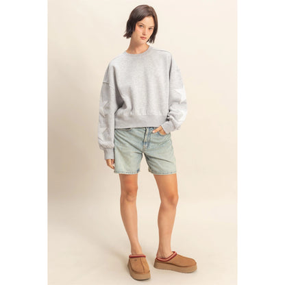 STAR PATCH CREWNECK SWEATSHIRT & PANTS *Sold Separately