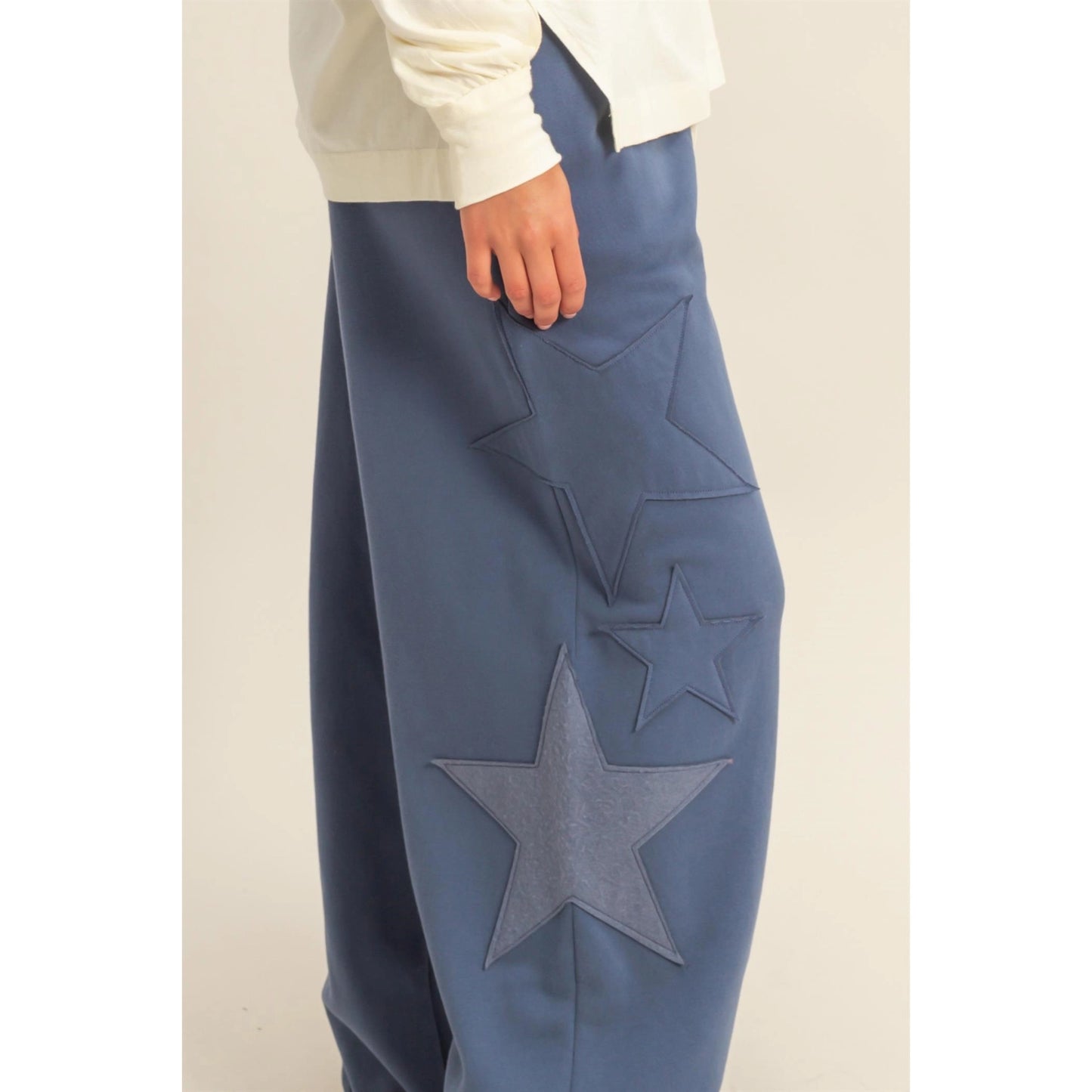 STAR PATCH CREWNECK SWEATSHIRT & PANTS *Sold Separately