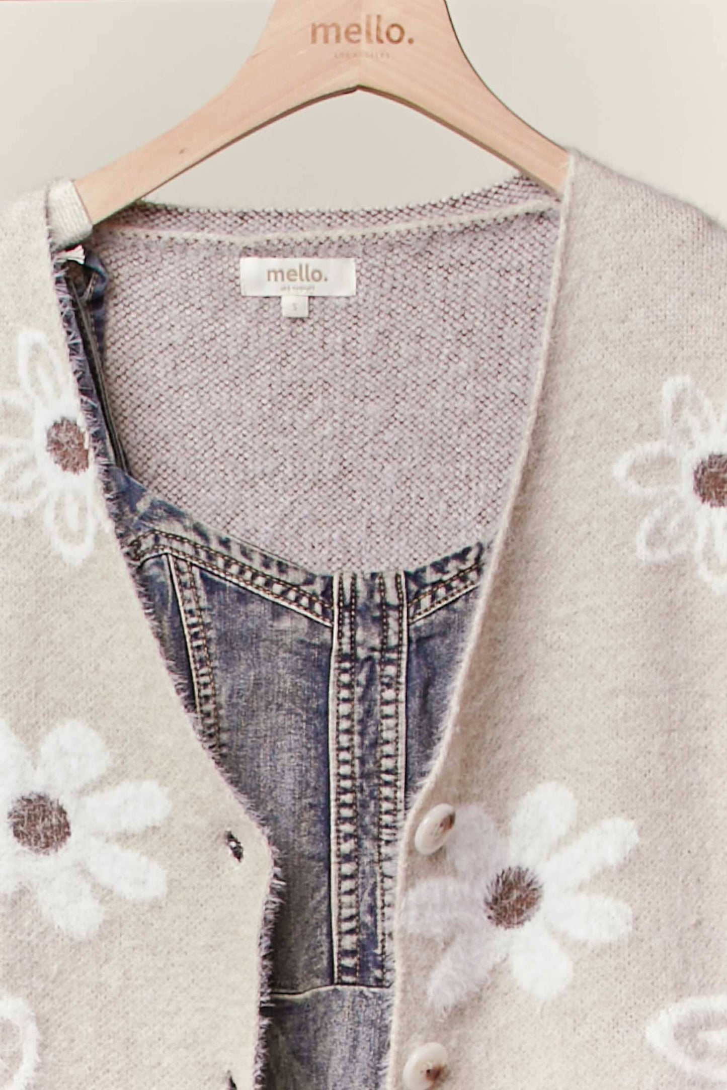 FLORAL PATTERNED SOFT CARDIGAN
