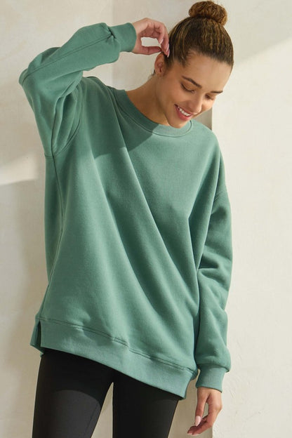 COZY WEAR EVERYWHERE FLEECE CREWNECK SWEATSHIRT